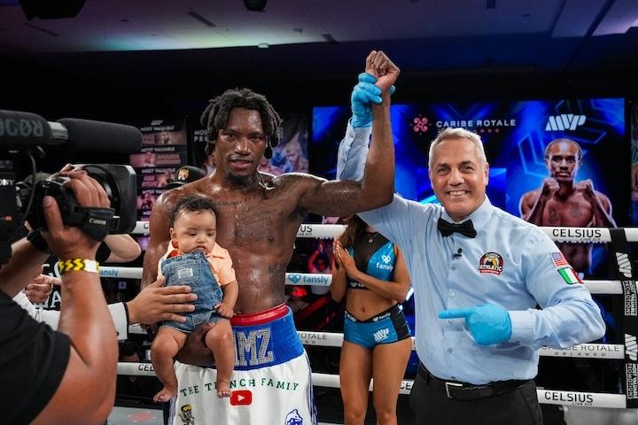 Antraveous Ingram stops Cruse Stewart in five in Orlando prelims