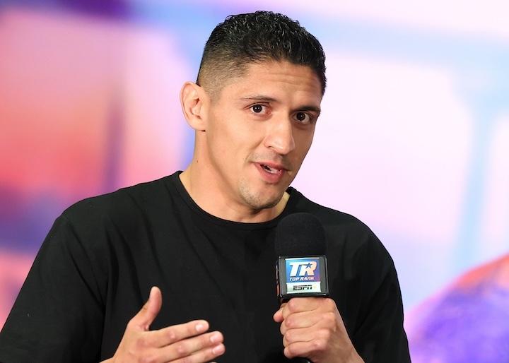 Giovani Santillan-Frederick Lawson added to Emanuel Navarrete-Oscar Valdez undercard