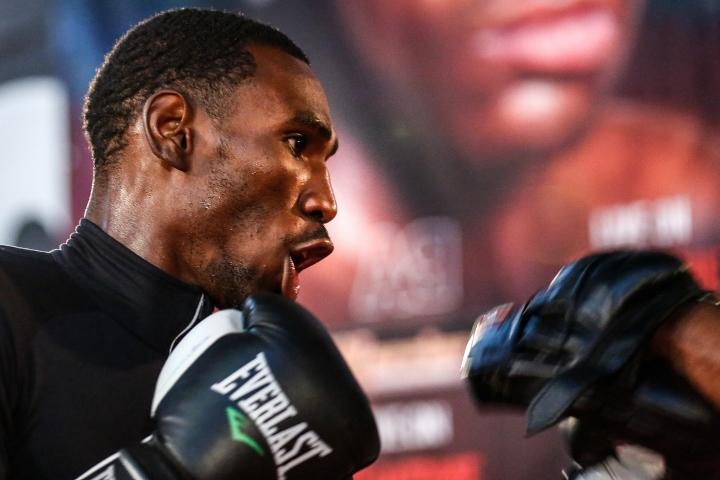 Lr Mediaworkout Robert Easter Jr