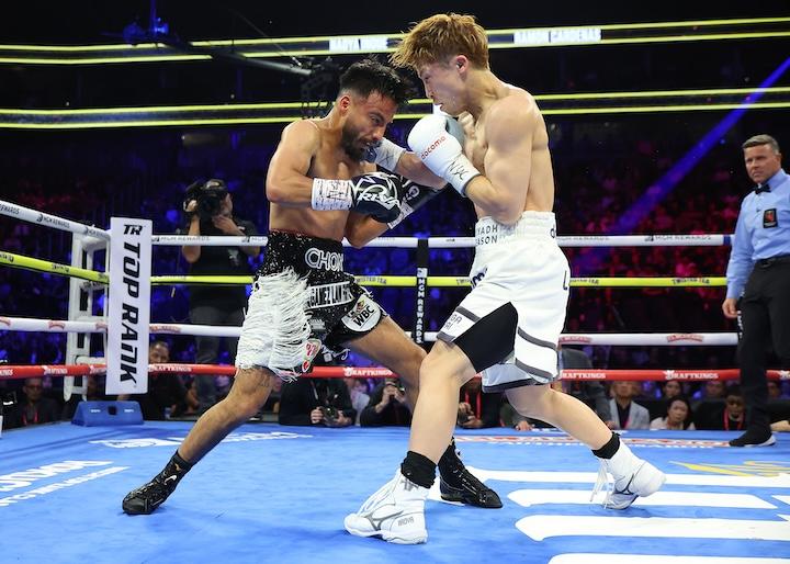 Naoya Inoue vs Ramon Cardenas Photo: Mikey Williams / Top Rank