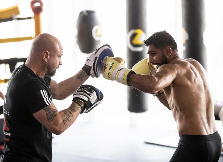 Amir Khan
