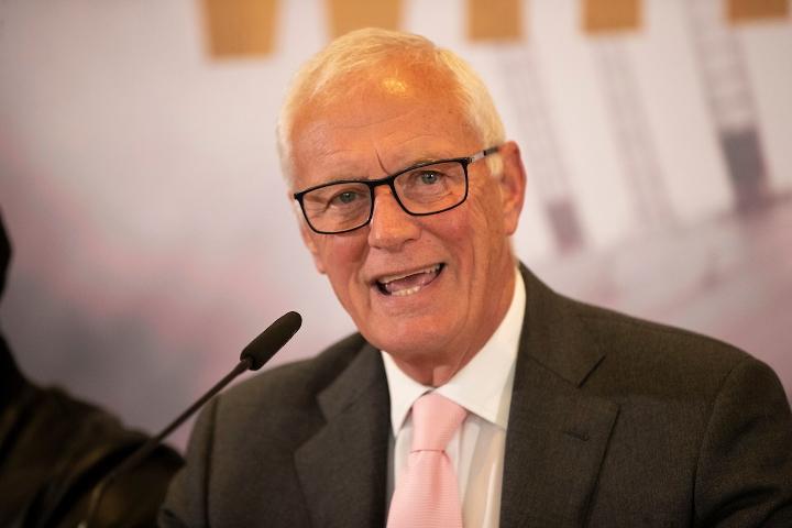 Barry Hearn