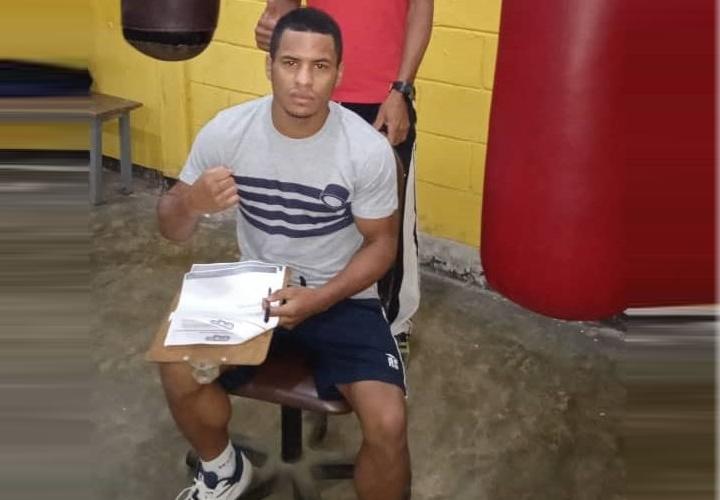 Carlos Canizales