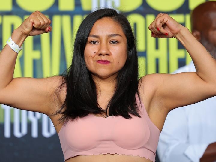 Mayeli Flores