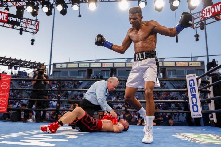 Rivera Fernandez Fight