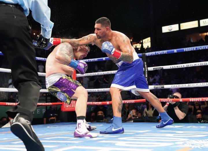 Ruiz Arreola Fight