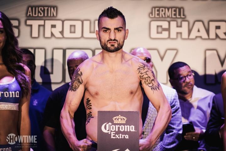 Weigh In   Vanes Martirosyan